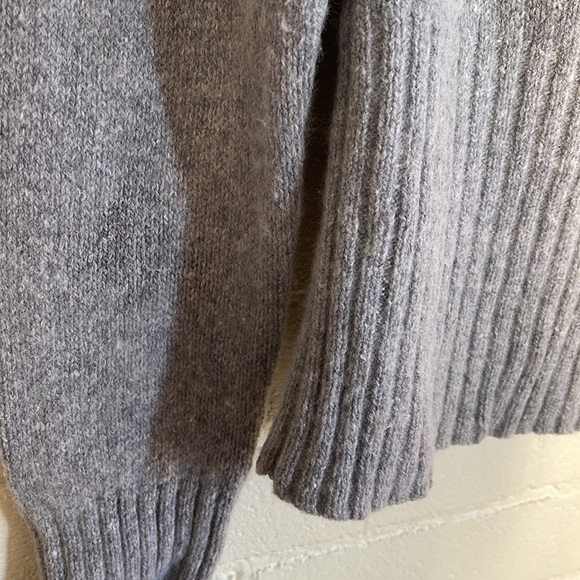 Angora blend cowl neck Sweater (L) - Picture 5 of 12